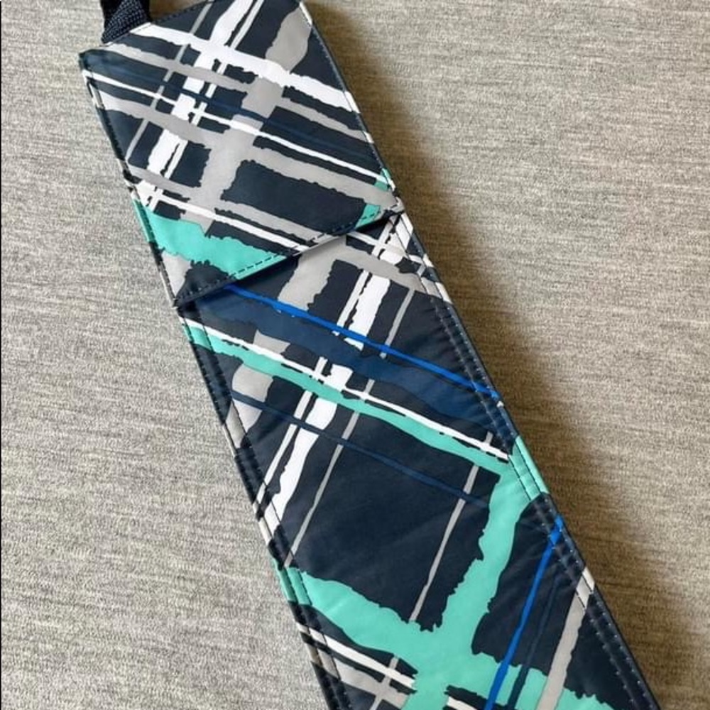 Thirty-One Perfect Bottle Thermal in Navy Sea Plaid - Brand New